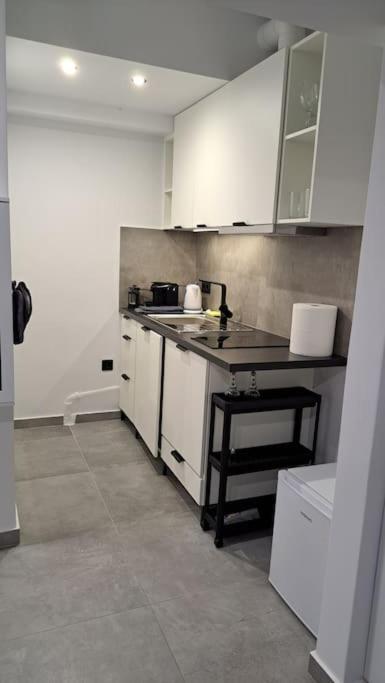 Kolonaki Lovely By Mmv Apartment